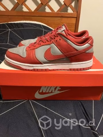 Dunks Retro Low Medium Grey Varsity Red - Imagen 4
