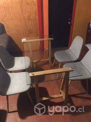 Mesa con 4 sillas