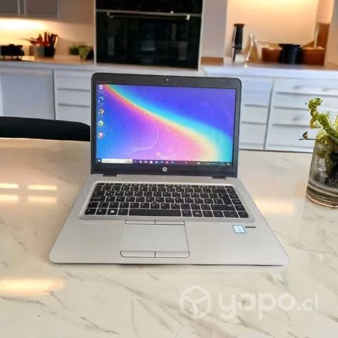 NOTEBOOK HP i5 TECLADO ILUMINADO, HUELLA