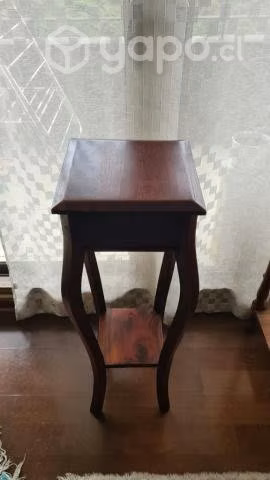Mueble lateral de madera