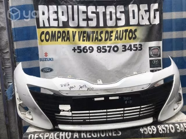 Parachoque delantero Toyota Yaris