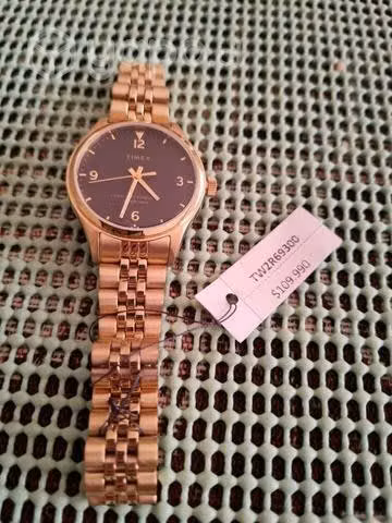 Hermoso reloj de marca