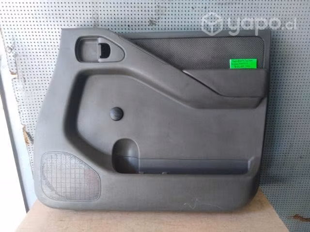 Tapiz puerta delantera derecha Nissan Navara