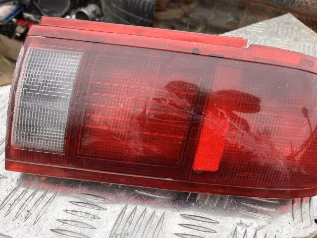 Foco Optico Trasero Nissan V16