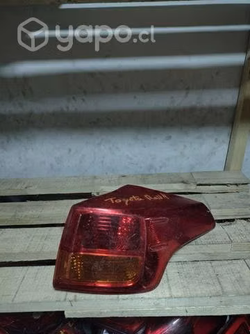 Foco trasero Toyota Rav 4