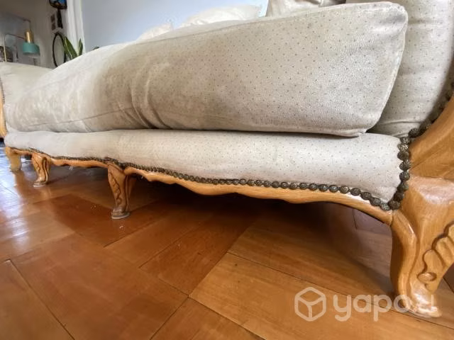 Sillón Antigüo recien restaurado