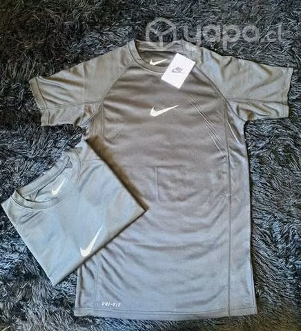 Polera Nike Dri-Fit Unisex