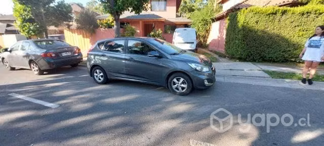 Hyundai accent 2012 - Imagen 6