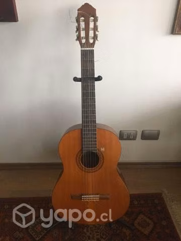 Guitarra Yamaha C40 + Atril + Sigillo