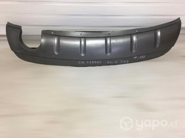 Moldura trasera spoiler kia carens 2007 2013