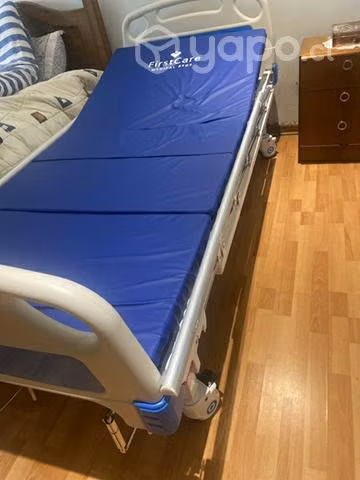 Cama clínica con colchón