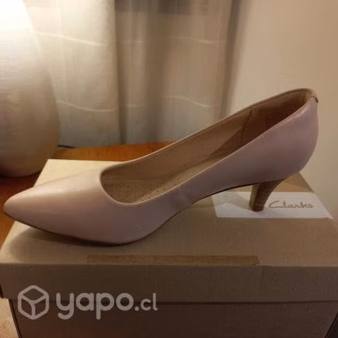 Zapatos cuero marca Clarks