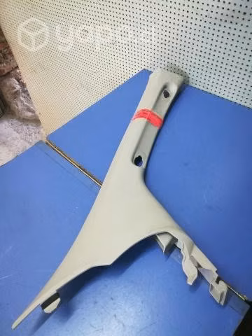 Tapiz cubre pilar del sup der Nissan Navara 2008-1