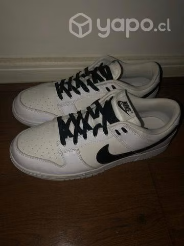 Zapatilla Nike dunk low reverse panda - Imagen 2
