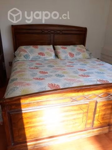 Cama King Madera, excelente Estado