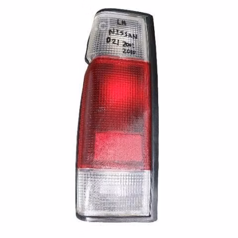 Foco izquierdo nissan d