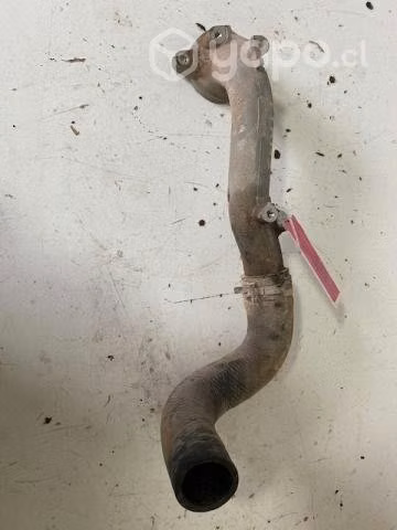 Tubo con manguera agua (TYR173) Toyota Hilux Revo