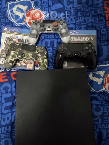 Ps4( 2 juegos y 4 mandos)