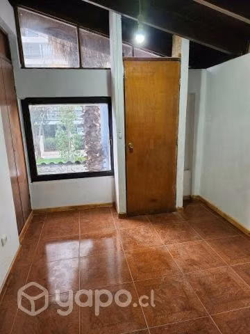 depto independiente 2do piso casa