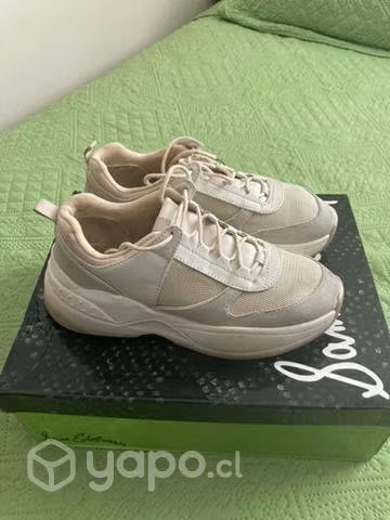 5 par de zapatos número 35 de marcas
