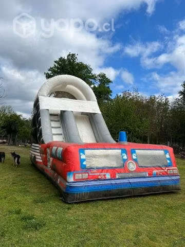 Juego inflable gigante
