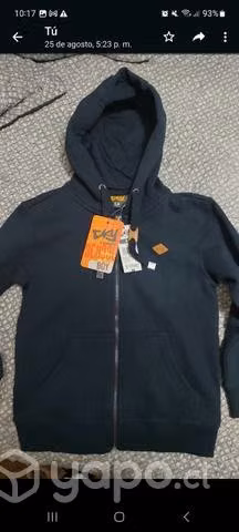Poleron Collocky talla 6 nuevo