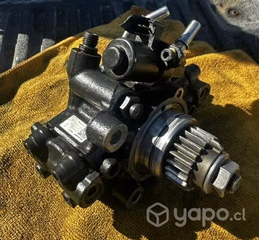 Bomba inyectora Nissan np300 2.3 diesel - Imagen 3