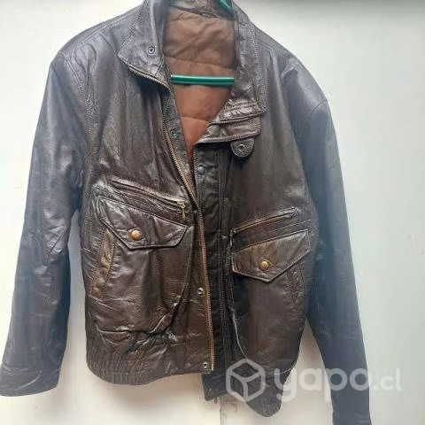 2 Chaquetas de Cuero, una cafe y otra negra