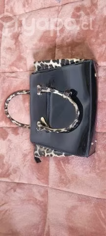 Cartera negra