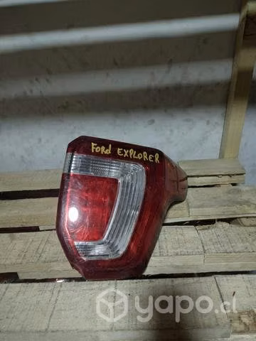 Foco trasero Ford explorer