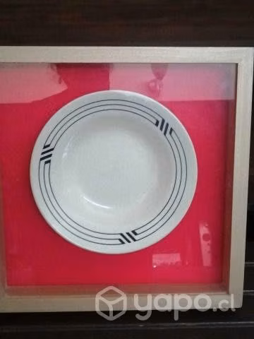 Loza chilena enmarcada