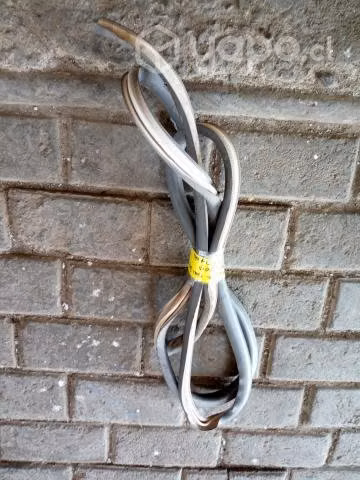 Goma contorno pilar pta tras der Nissan Terrano
