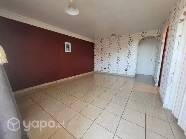 Casa esquina de 4 habitaciones y 1 baño
