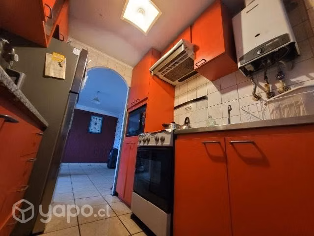 Casa esquina de 4 habitaciones y 1 baño