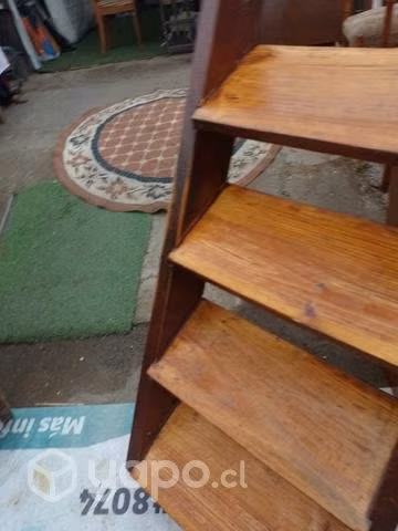 Escalera de madera