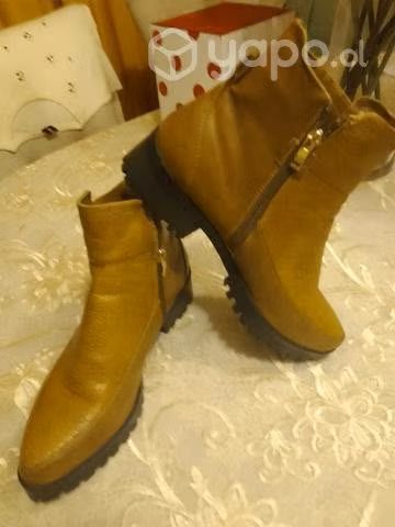 Botines de mujer Nro. 39