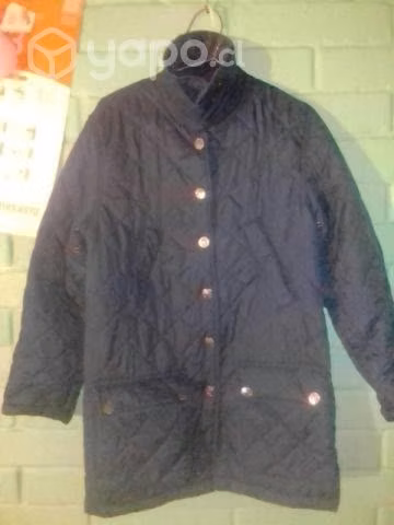 Parka azul marina, talla M en excelentes condicion