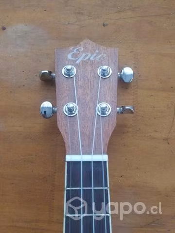 Ukelele Marca Epic