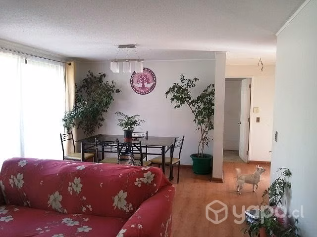 Casa en venta de 4 dorm. Ciudad de los Valles