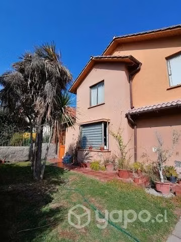 Casa en venta de 4 dorm. Ciudad de los Valles