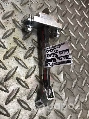 Trinque trasero izquierdo Toyota Hilux Revo 2018