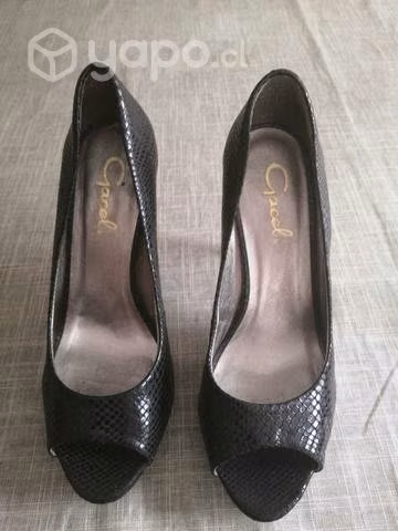 Lindos zapatos de vestir 1 puesta