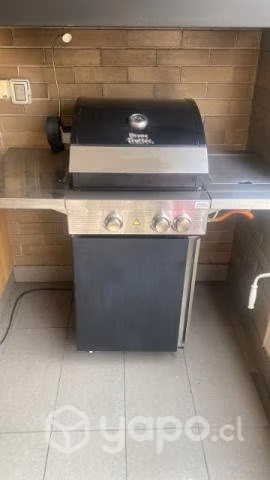 Parrilla a gas en excelente estado
