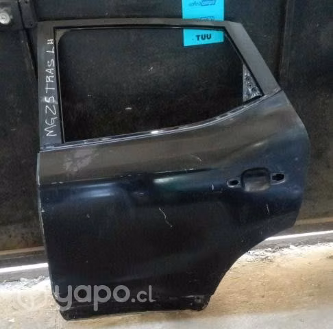 Puerta trasera izquierda mgzs