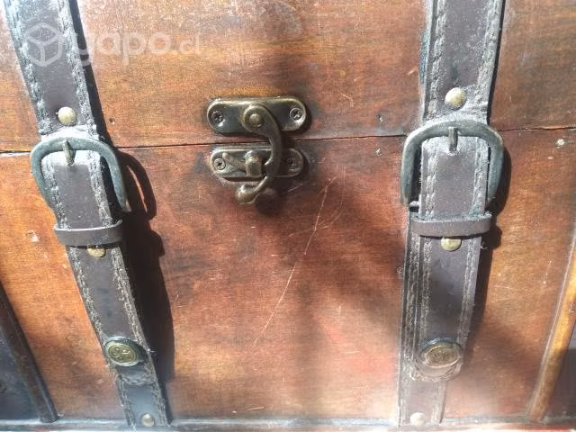 Baúl coleccionable o decorativo. Acepto ofertas - Imagen 3