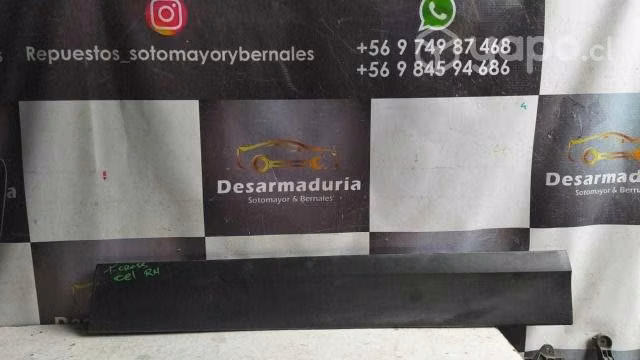 Moldura puerta delantera t-cross Rh 2.1
