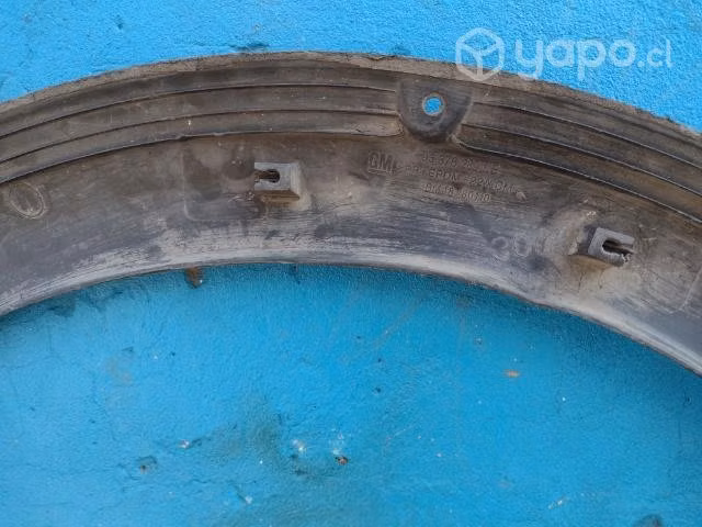 Moldura del izq Chevrolet Montana 2004-2010 - Imagen 5