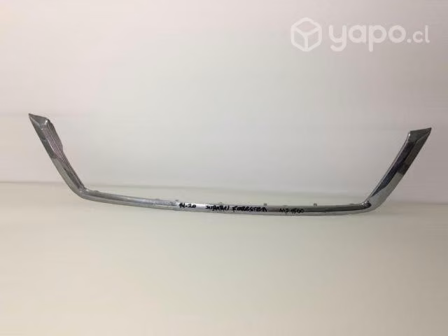 Bisel mascara subaru forester 2015 2020