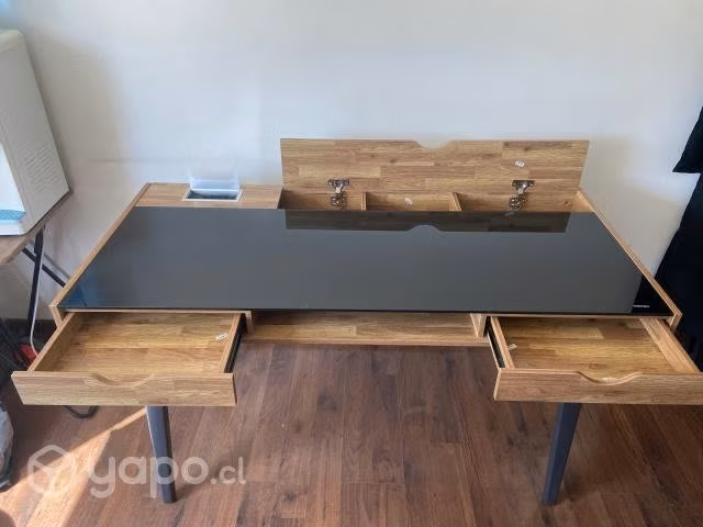 Escritorio de oficina de hierro madera y vidrio