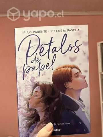 Libro Pétalos de papel